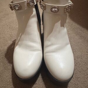Elegant White Ankle Boots with Embellished Strap